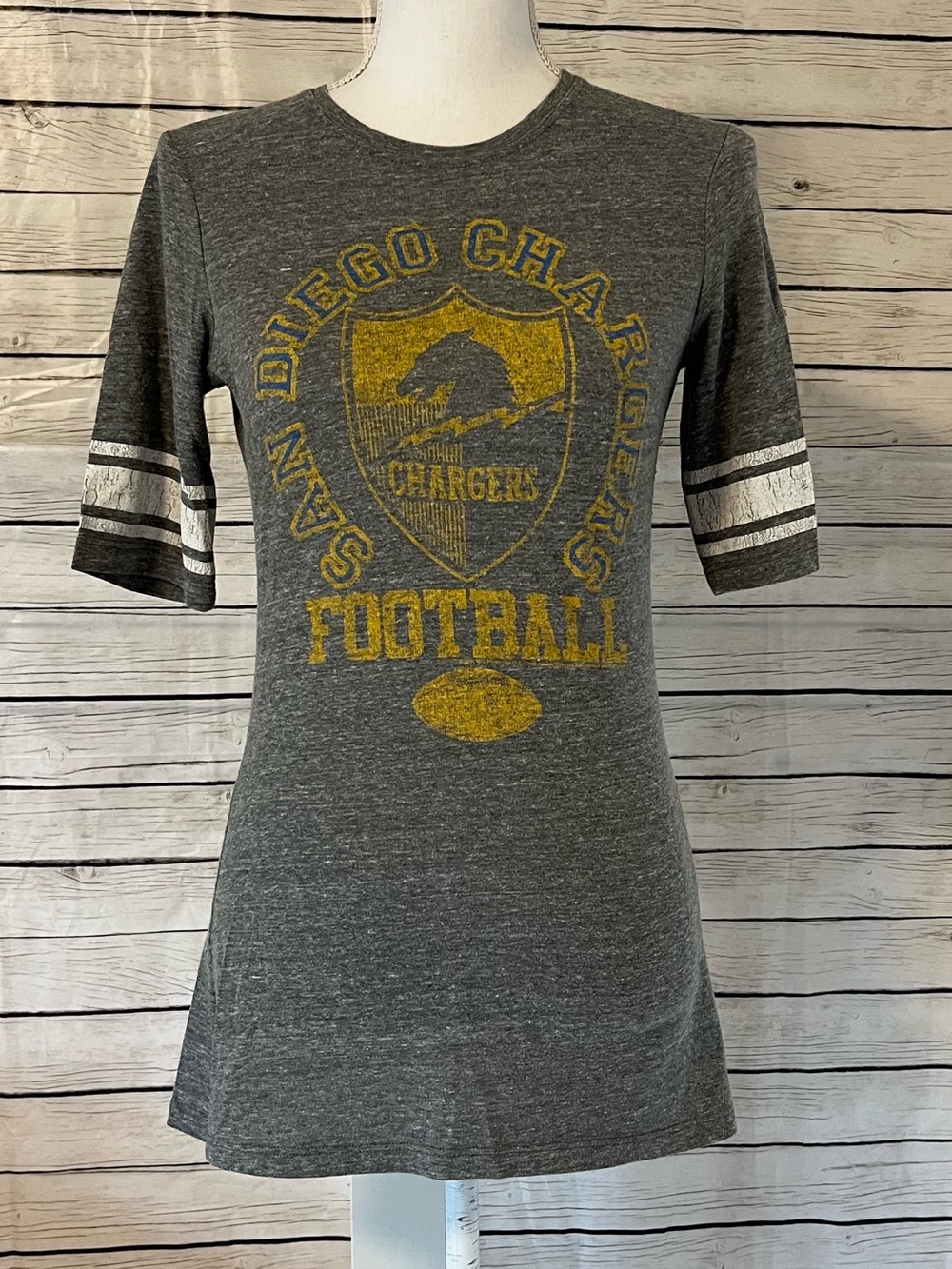 Junk Food Clothing Gray & Gold San Diego Chargers Football Tee